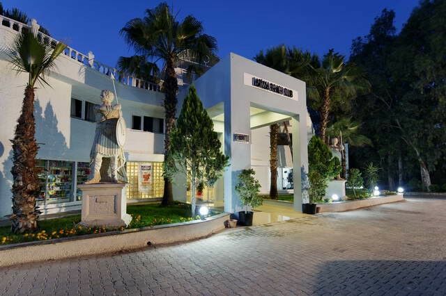 Larissa Beach Club Side Exteriér fotografie
